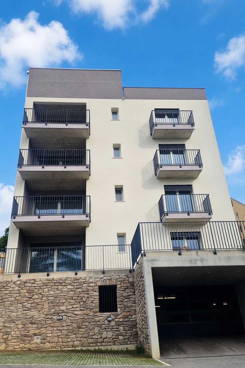 Nuovo appartamento 3,5 con terrazza coperta e due balconi (19)