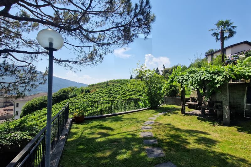 Casa unifamiliare 6,5 locali di 190 mq con giardino privato e veranda (22)