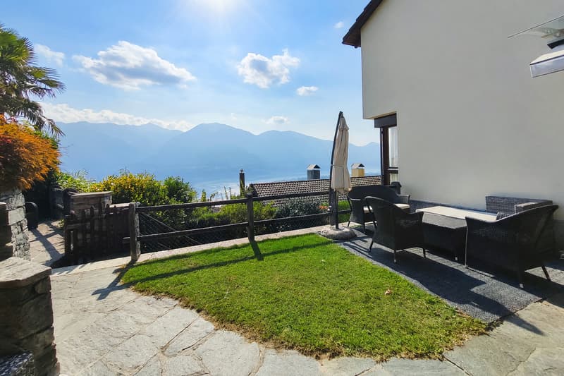 Villa unifamiliare 5,5 vista lago con giardino e camino (17)
