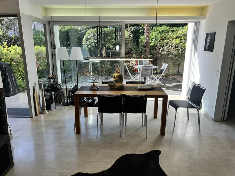 Elegant 2.5-room apartment with garden (7)