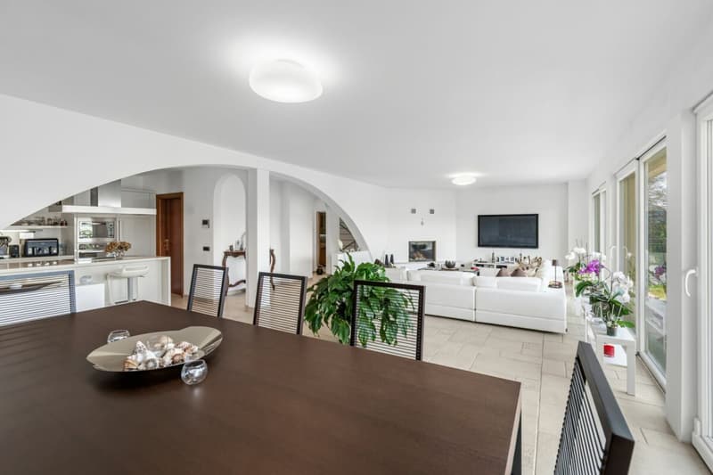 Maison unifamiliale avec 4,5 pièces + salle de hobby + jardin et terrain (5)