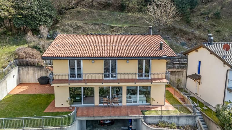 Maison unifamiliale avec 4,5 pièces + salle de hobby + jardin et terrain (25)