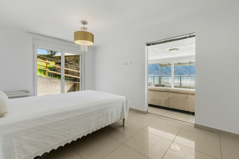 Appartamento 5.5 locali con piscina e vista mozzafiato (11)