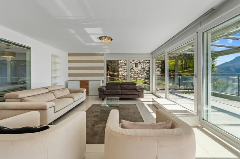 Appartamento 5.5 locali con piscina e vista mozzafiato (5)