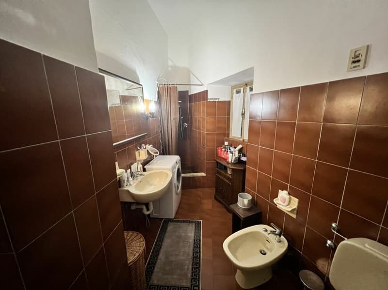 Appartement 5 pièces avec balcon et vue partielle sur le lac (13)