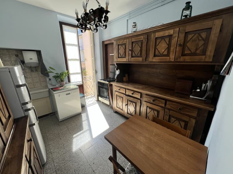 Appartement 5 pièces avec balcon et vue partielle sur le lac (9)