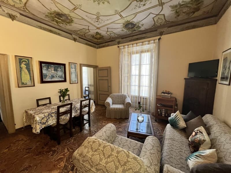 Appartement 5 pièces avec balcon et vue partielle sur le lac (5)