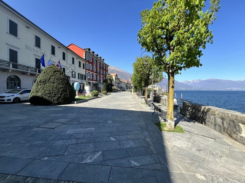 Appartement 5 pièces avec balcon et vue partielle sur le lac (16)