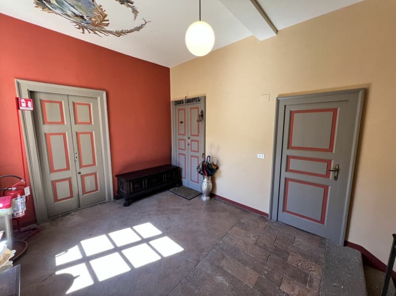 Appartement 5 pièces avec balcon et vue partielle sur le lac (4)