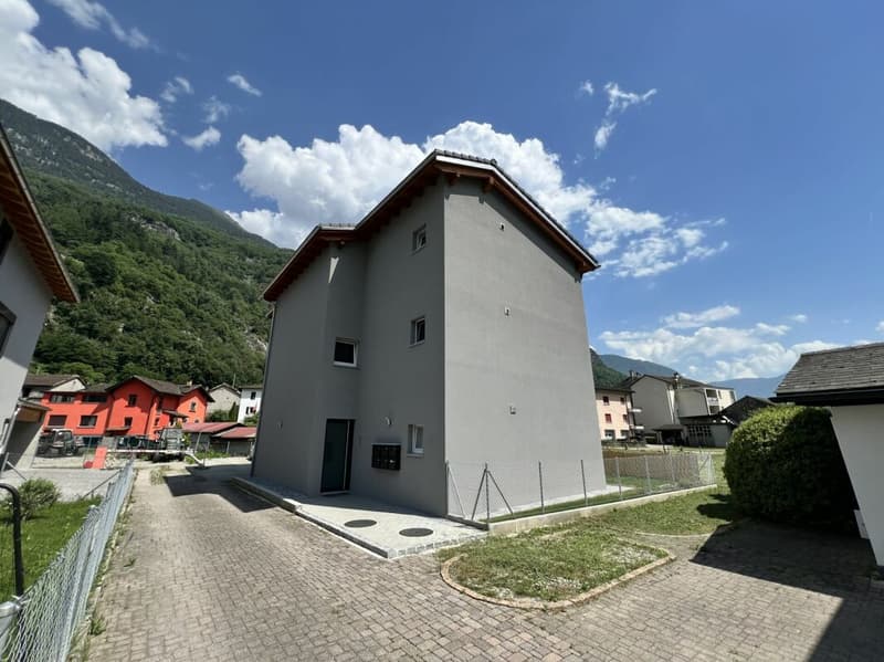 Apartment building with 5 apartments with 2.5 rooms (8)