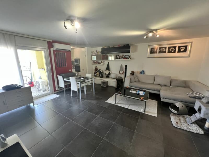 Appartement de 2.5 pièces en attique, avec 1 place de parking interne et 1 place de parking externe (4)
