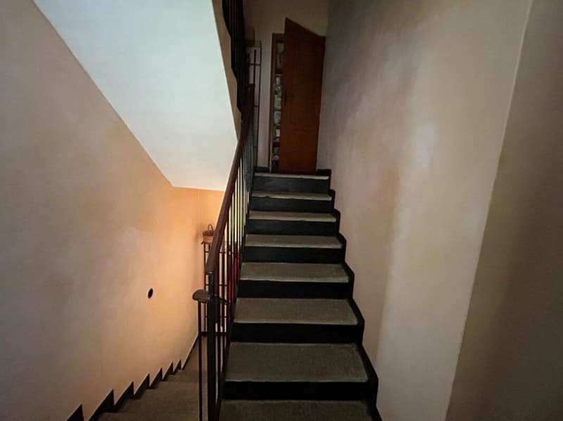 5-Zimmer-Haus mit ausbaubarem Dachgeschoss, Innenhof und Garten (11)