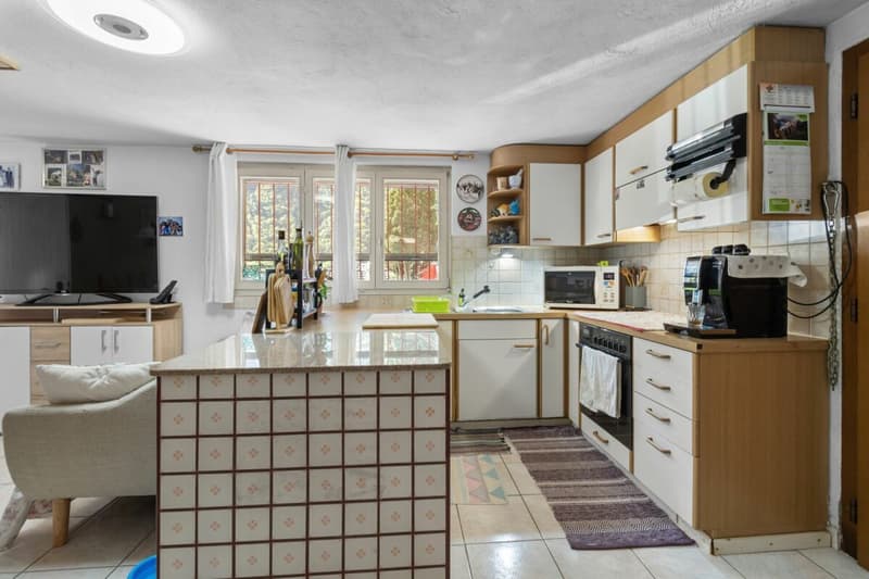 Prestigiosa villa bifamiliare con piscina e grottino (22)