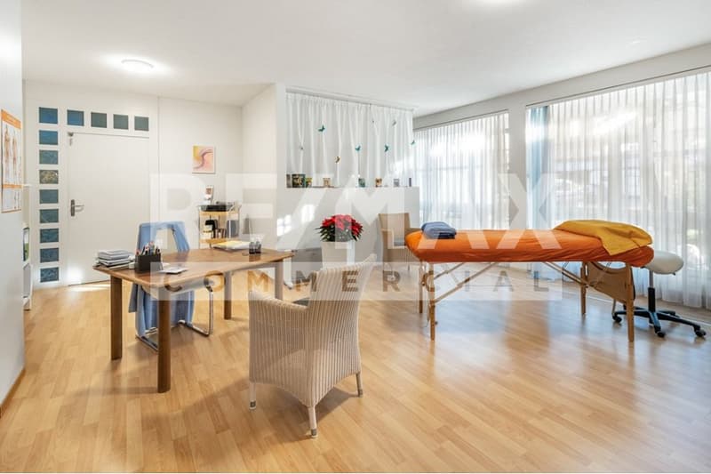 Flexible office/commercial space in top location in Root, ideal for your business! (5)