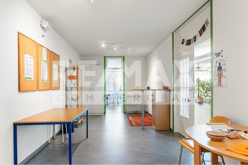 Flexible office/commercial space in top location in Root, ideal for your business! (10)
