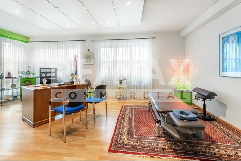 Flexible office/commercial space in top location in Root, ideal for your business! (8)