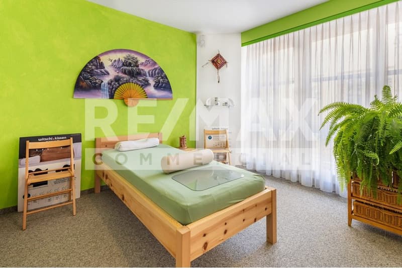 Flexible office/commercial space in top location in Root, ideal for your business! (6)