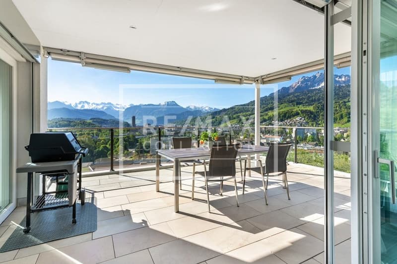 Penthouse feeling with Pilatus view: Exclusive 5½-room maisonette apartment (10)