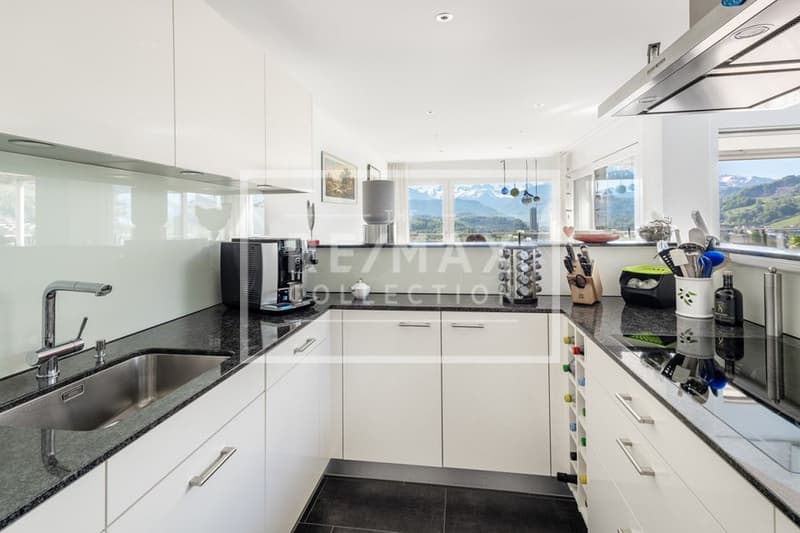 Penthouse feeling with Pilatus view: Exclusive 5½-room maisonette apartment (7)