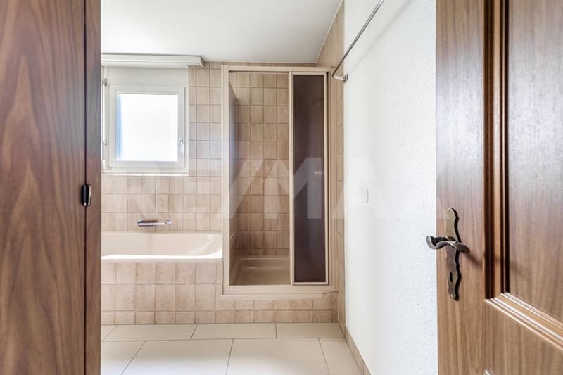 Appartement attractif de 5½ pièces avec vue panoramique ensoleillée (10)