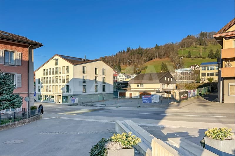 Appartamento moderno 2½ locali al 1° piano in posizione centrale (12)