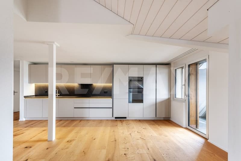 Kernsanierte 3½-Zimmer-Wohnung im Dachgeschoss (WHG-303) (3)