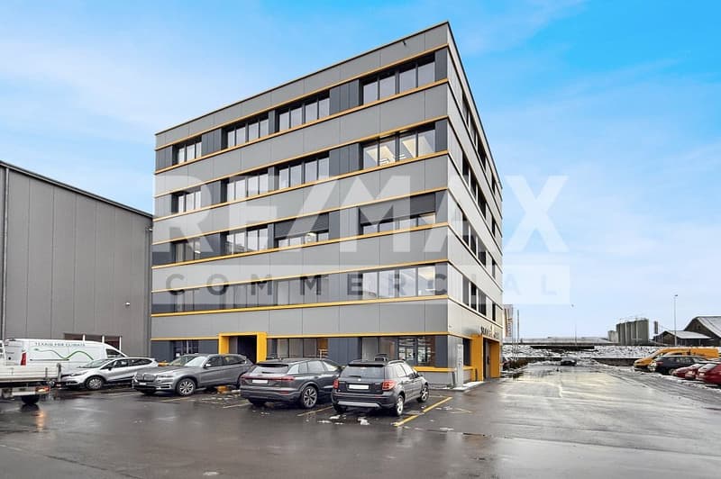 Attraktive und moderne Büroflächen an verkehrstechnisch idealer Lage (1)