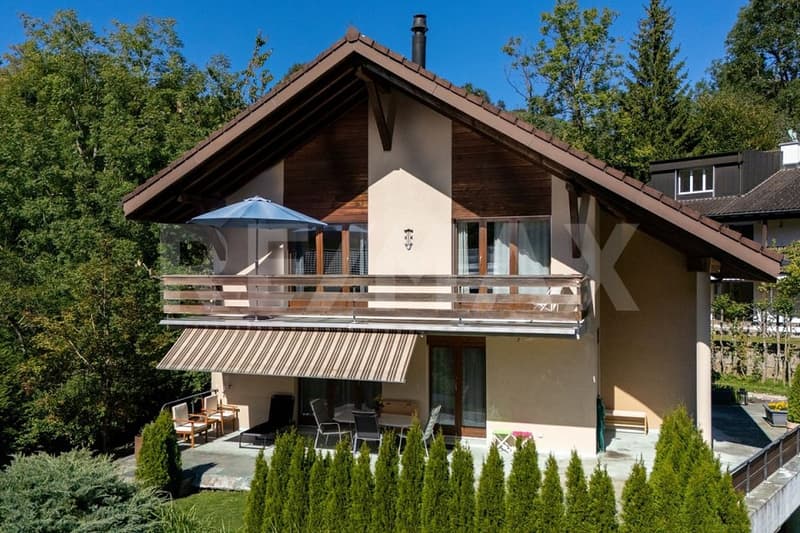Viel Platz, viel Natur und grosses Potenzial Grosszügiges Einfamilienhaus in Schwarzenberg (1)