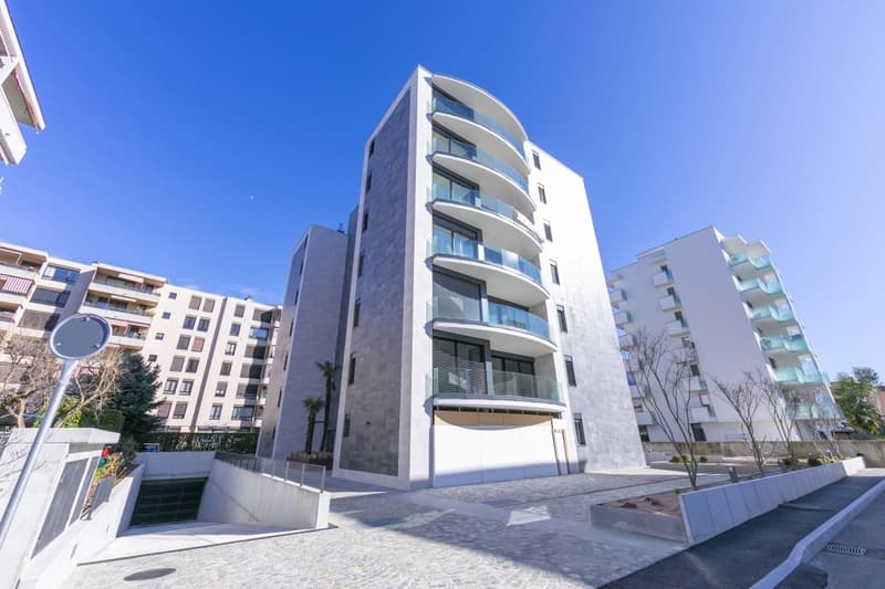 Vendita Appartamento 2,5 Locali a Lugano - Eleganza e Comfort (12)