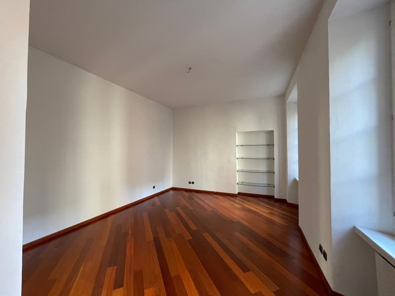 Location Appartement 3,5 Pièces dans Résidence Historique à Lugano – Centre-Ville (8)