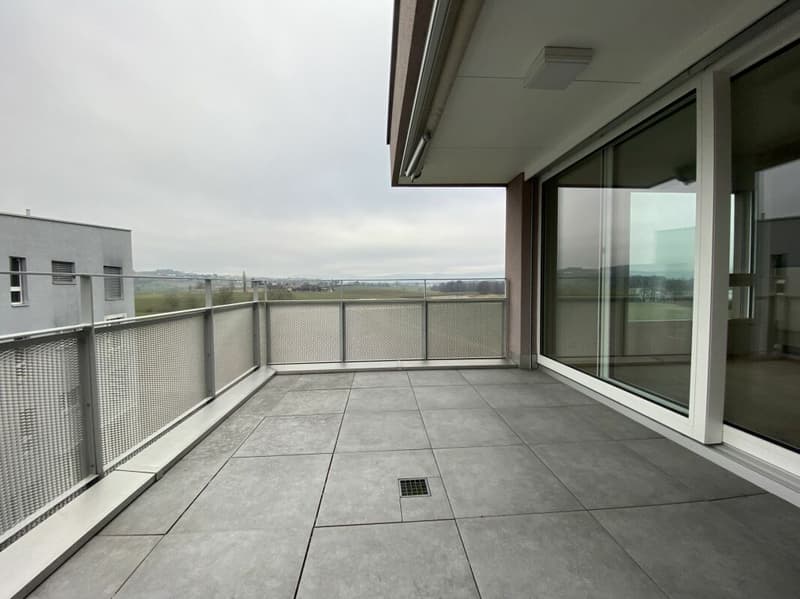 Moderne 3.5-Zimmerwohnung mit Seesicht (6)