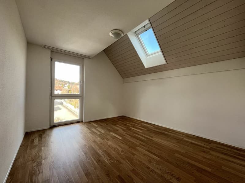 Helle und charmante 5.5-Zimmer-Dachwohnung (5)