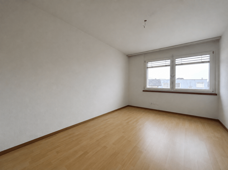 preiswerte 4.5-Zimmerwohnung im Herzen von Schötz (4)