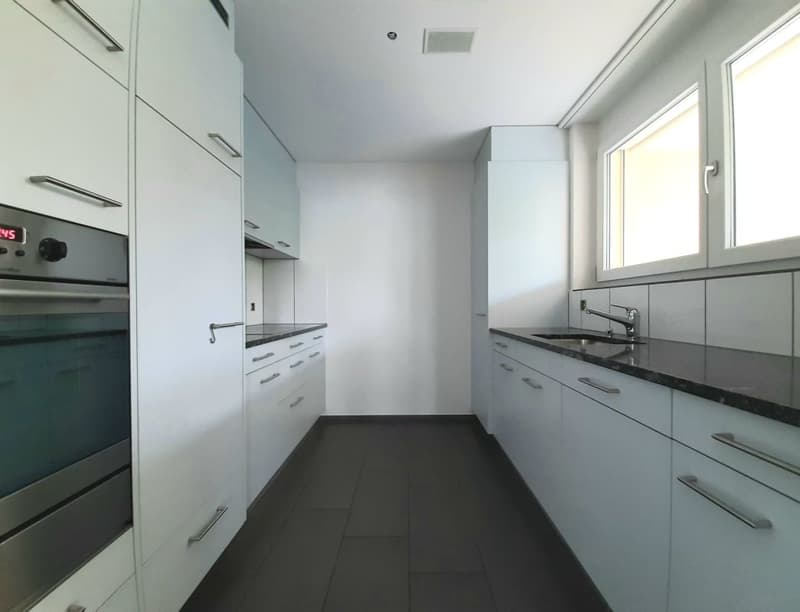 Grosszügige 2.5-Zimmerwohnung in Dagmersellen (2)