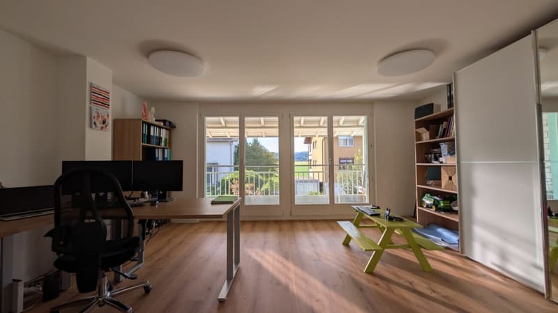 6.5-Zimmer-Reiheneinfamilienhaus mit Garten und modernem Ausbau (5)