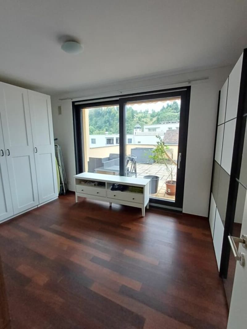 Grosszügige 4.5-Zimmer-Attikawohnung im Zentrum von Grosswangen (8)