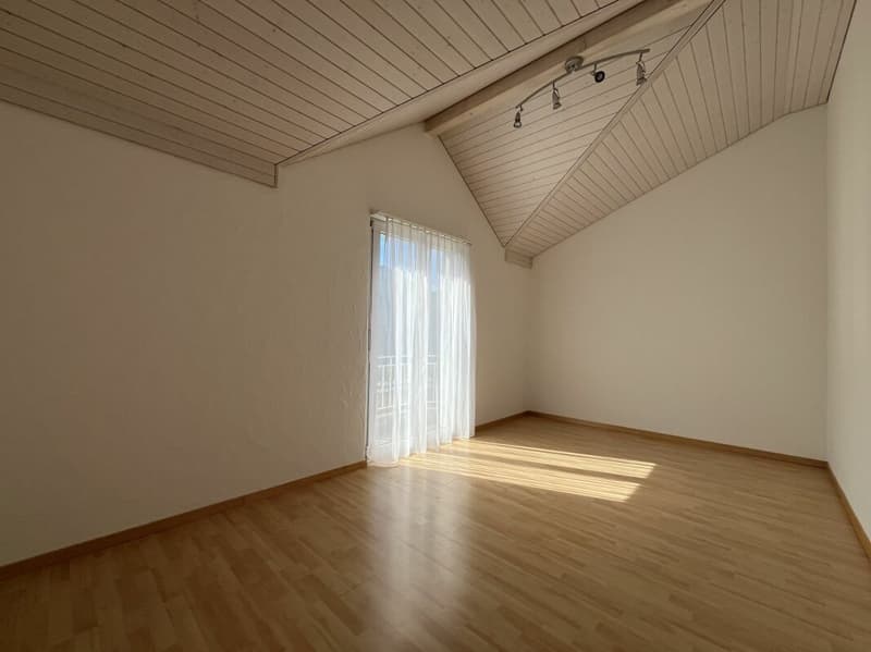 6,5-Zimmer-Einfamilienhaus mit Garten und Doppelgarage (6)