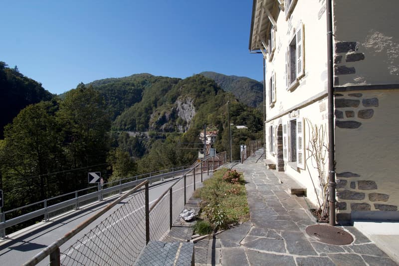 Piazzale entrata principale