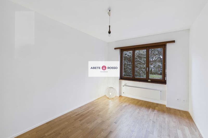 Appartamento con giardino privato in zona residenziale di pregio. (15)