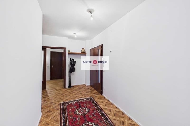 Appartamento con giardino privato in zona residenziale di pregio. (10)