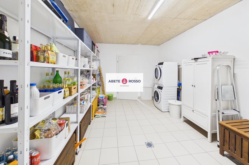 Splendido attico di 4.5 locali con ampia terrazza e finiture moderne. (31)