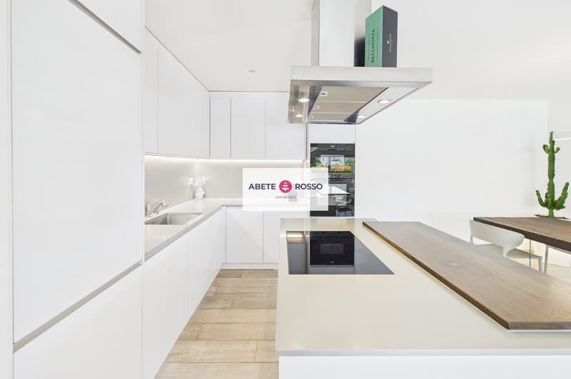 Splendido attico di 4.5 locali con ampia terrazza e finiture moderne. (20)