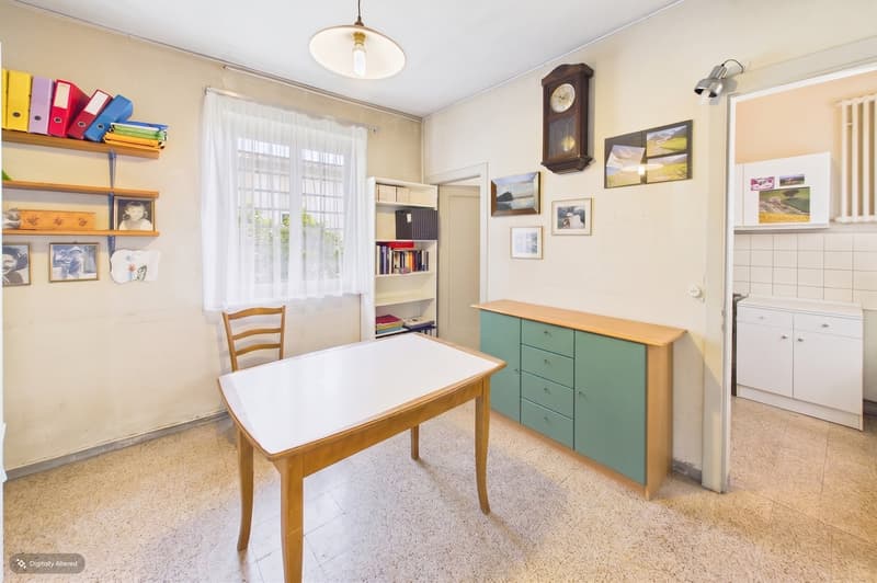Traditional Ticino house with authentic charm and open view (19)