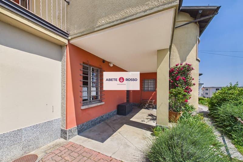 Traditional Ticino house with authentic charm and open view (4)