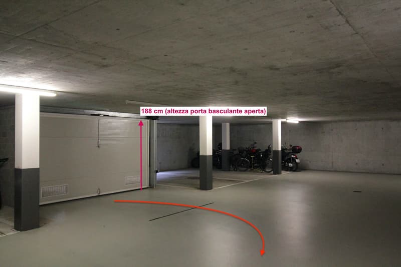 Parking dans le quartier de la gare FFS-Lugano, studio radio RSI, clinique Moncucco (3)
