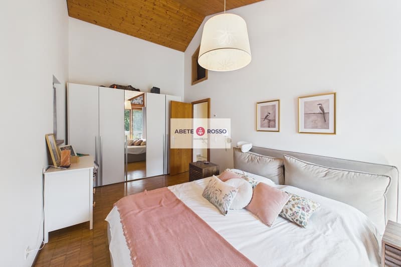 Casa a schiera di testa con giardino, piscina e veranda, in zona residenziale, vicino a Grancia (10)