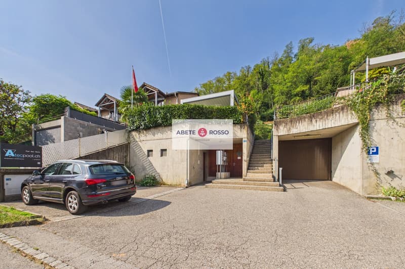 Casa a schiera di testa con giardino, piscina e veranda, in zona residenziale, vicino a Grancia (25)
