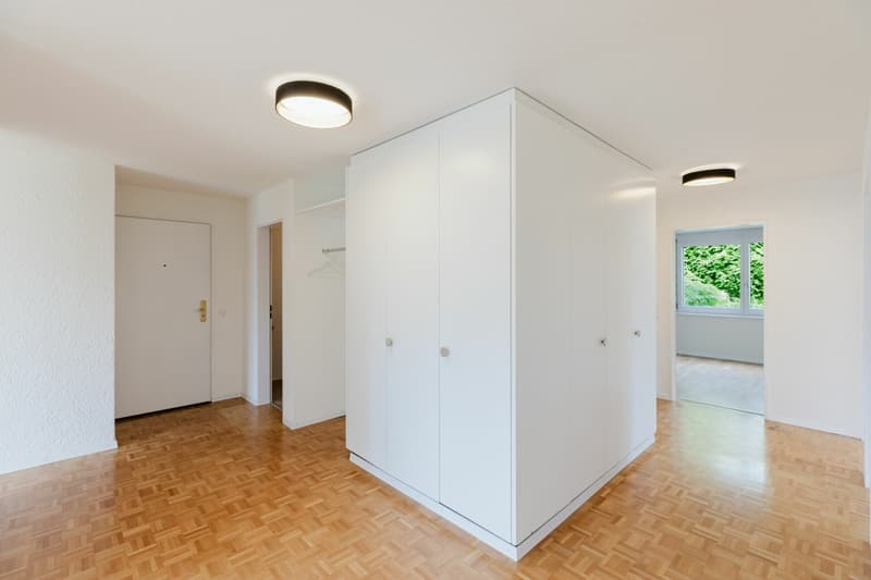 Sunny and central garden apartment (2)