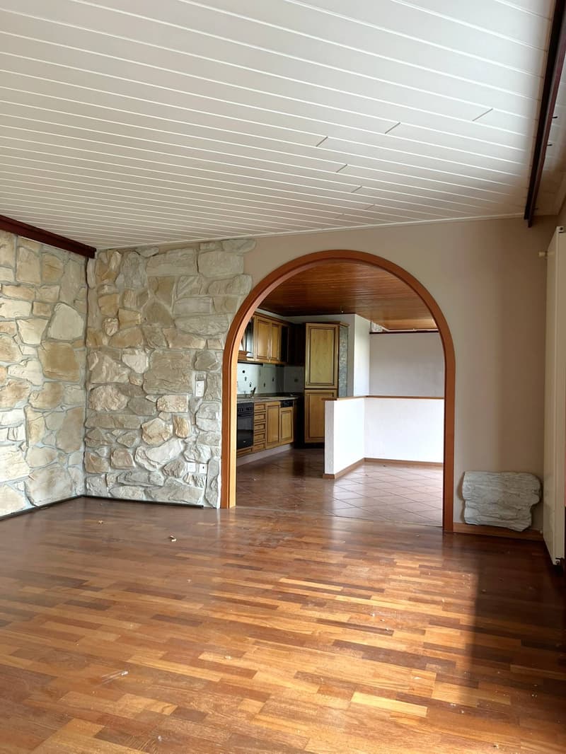 Ampio appartamento duplex con terrazze panoramiche in casa bifamiliare (8)
