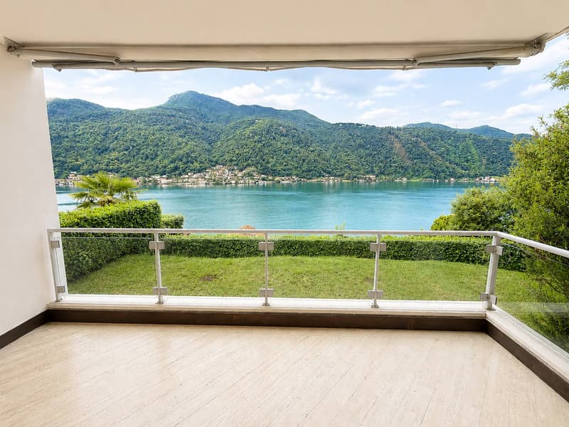 Duplex esclusivo con giardino privato e vista lago (7)